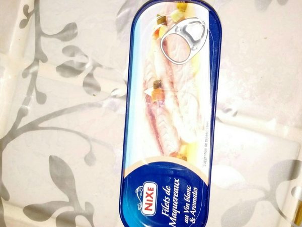 Filets de maquereaux aux vin blanc et aux aromates